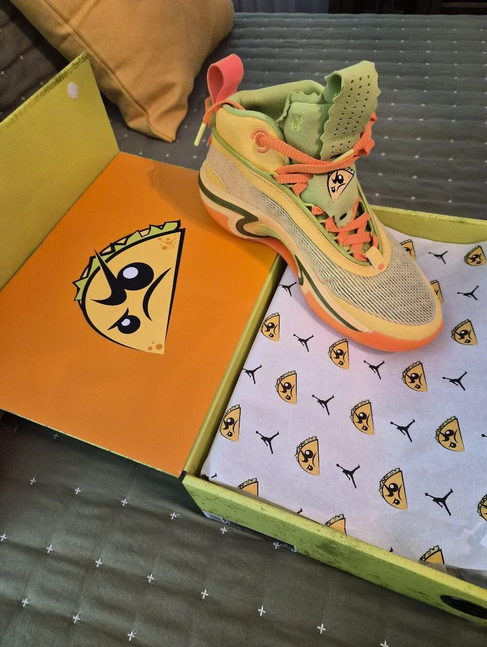 AIR JORDAN XXXVI NITRO TACO JAY SNEAKERS